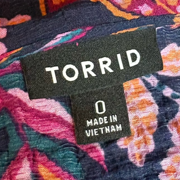 Torrid Top - Picture 5 of 7